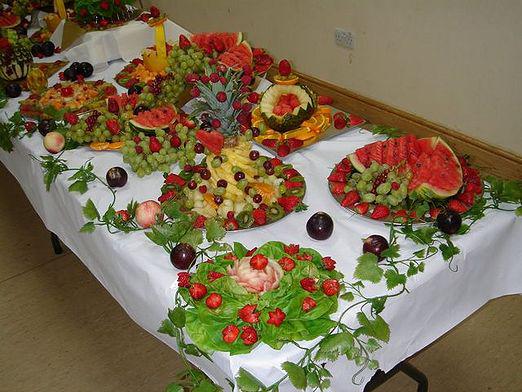 How to serve fruit?