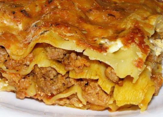 How to cook lasagna with minced meat?