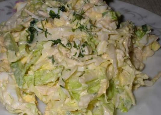 How to prepare a cabbage salad?