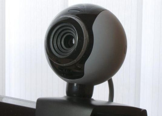 How to install a webcam?