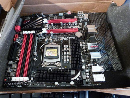 Which motherboard is better?