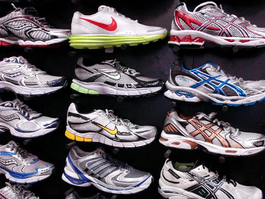 How to choose sneakers?